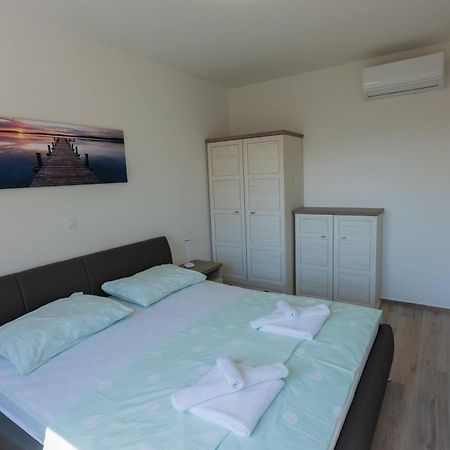 Three-Bedroom Premium Holiday Home Atmosfera With Private Pool&Sauna Vodice Zewnętrze zdjęcie