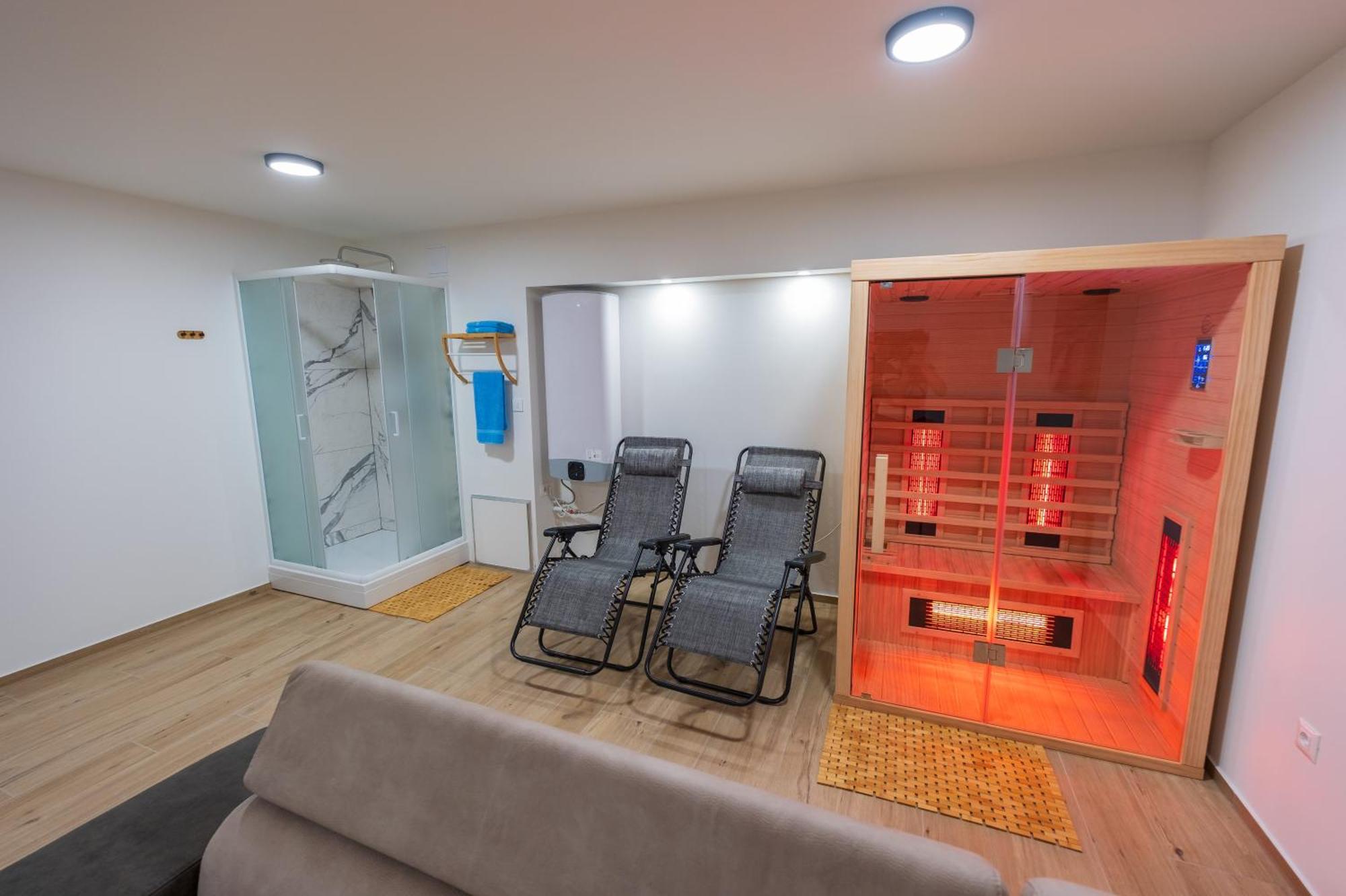 Three-Bedroom Premium Holiday Home Atmosfera With Private Pool&Sauna Vodice Zewnętrze zdjęcie